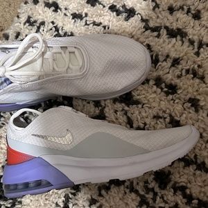 Nike Air Max Motion 2